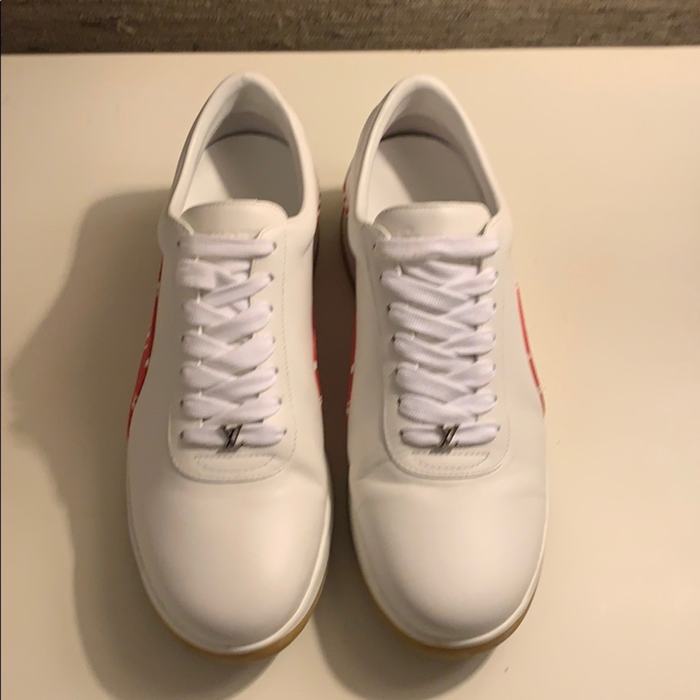 LOUIS VUITTON x SUPREME Sneakers - Picture 4 of 8